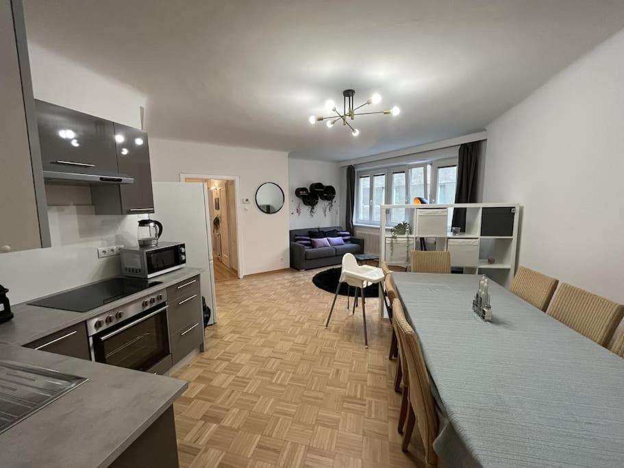 *Luxurious And Spacious Family Apartment* ウィーン エクステリア 写真